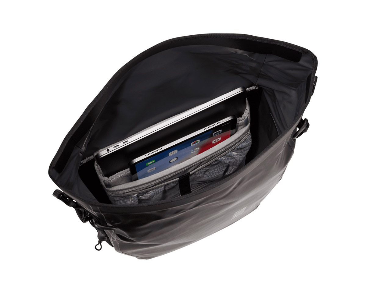 Sacoche arrière SHIELD 17L Noir